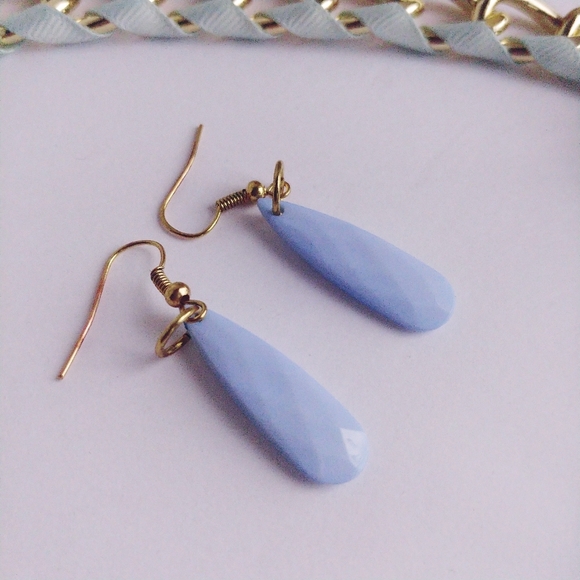 Acrylic Statement Chunky Flower Necklace Set - Picture 2 of 4